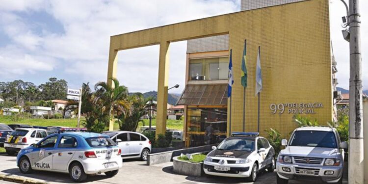 Homem é morto a tiros dentro de academia em Itatiaia