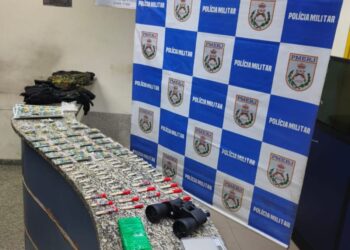 Jovem é preso com arma e drogas em Barra Mansa