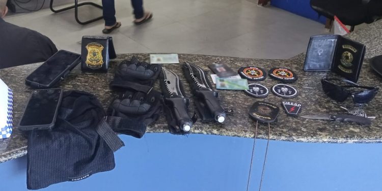 Homem é detido usando farda semelhante à do Bope e portando identificações falsas em Angra dos Reis